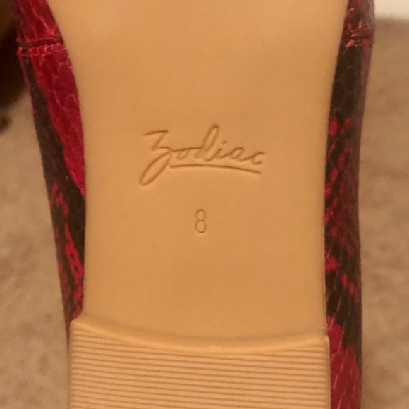 Zodiac Hill Flat - Picture 6 of 8